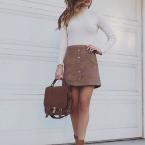 HYFVE Buckle sz Large faux suede skirt